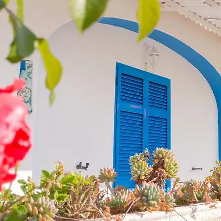 מלון Casa Adolfo Ischia 2*