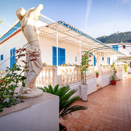 Casa Adolfo Ischia