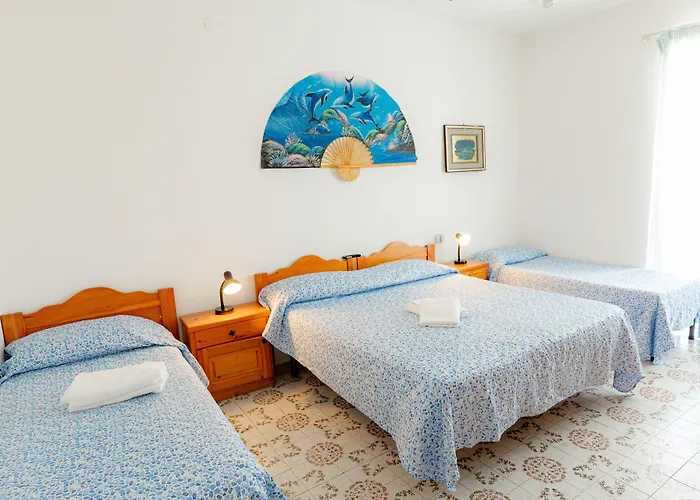 Hotel Casa Adolfo Ischia 2*